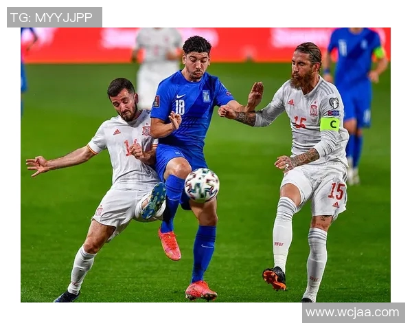 皇马官方确认队长拉莫斯离队，引发球迷热议和不满